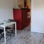 Dans Le Golf Apartment